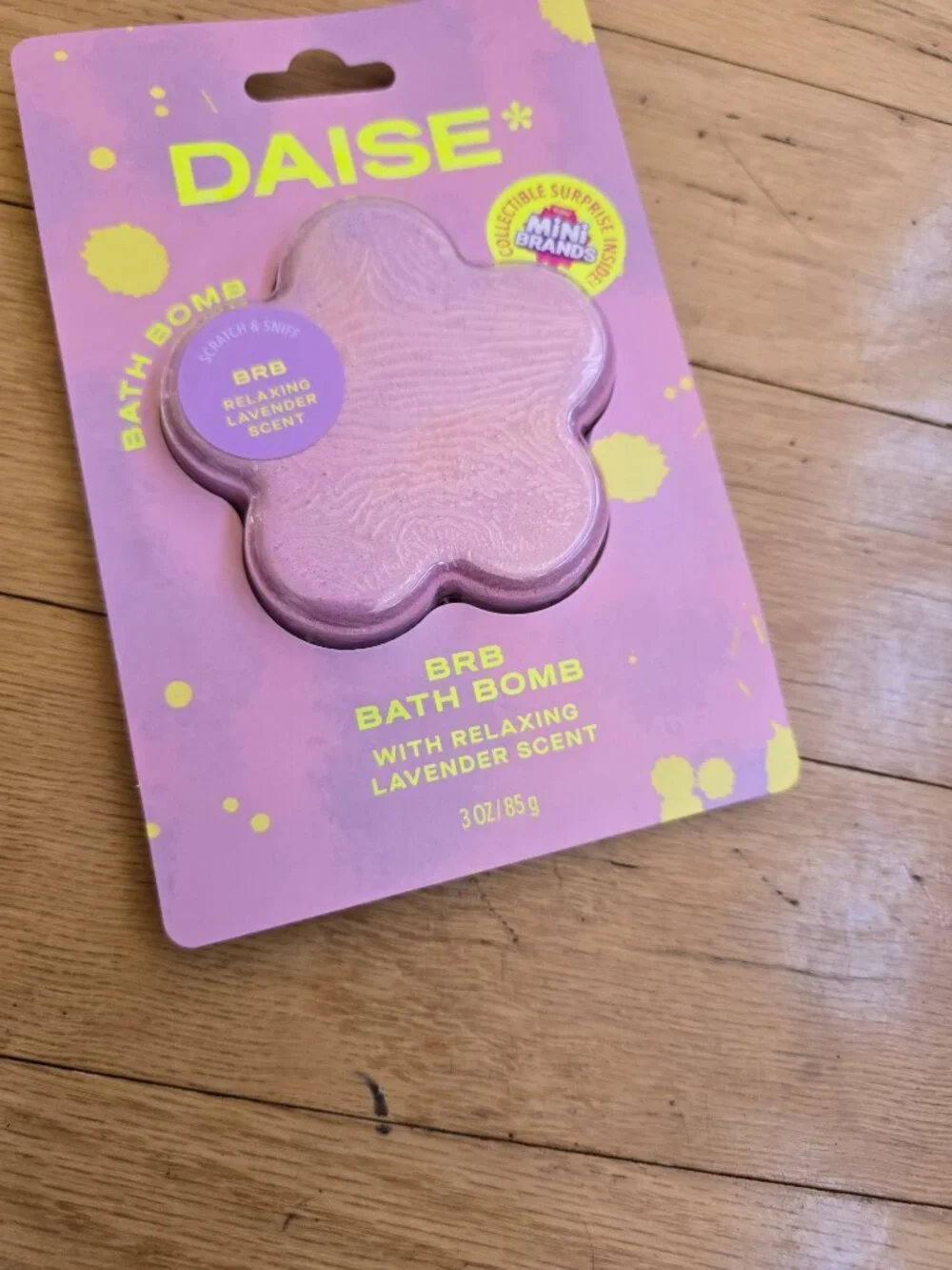 DAISE x Zuru Mini Brands | BRB Pink Flower Shaped Fizzy Bath Bomb